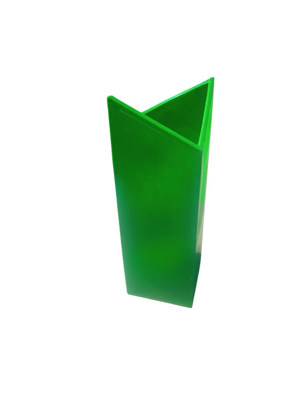 Bote de basura verde nueva imagen